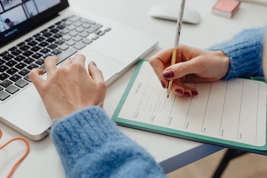 Como aprender a investir e transformar sua vida financeira